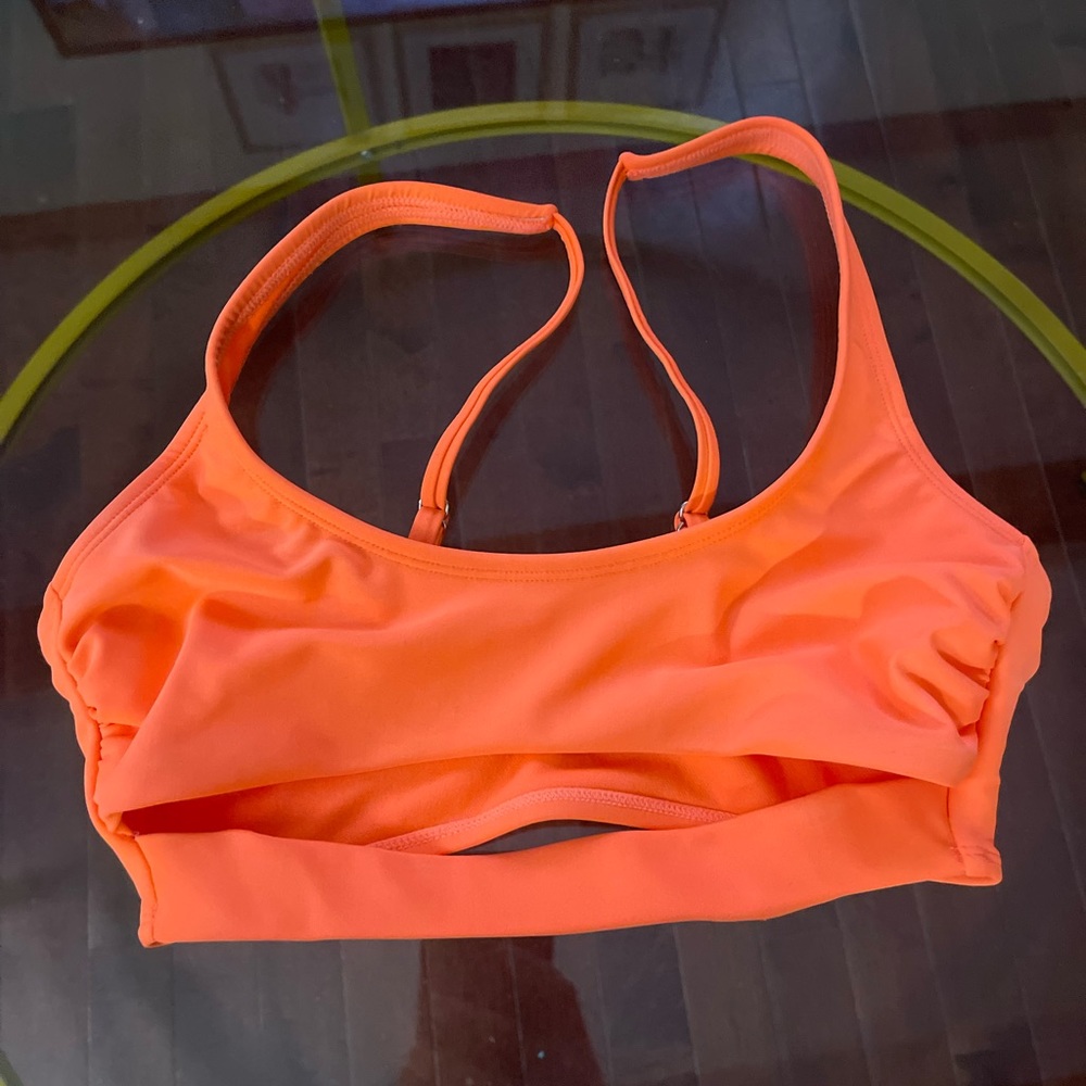 ✨NWOT✨ Women’s Bathing Suit Top